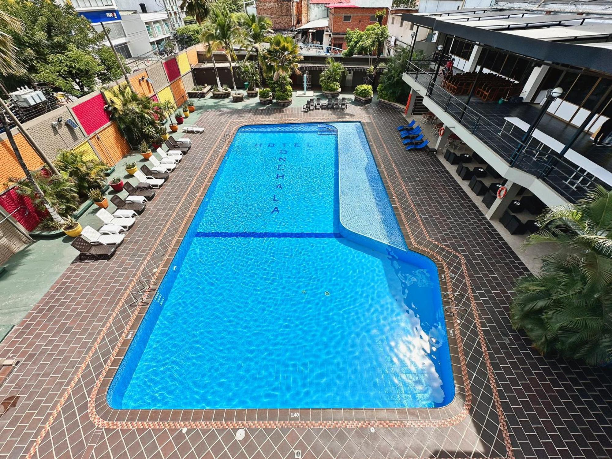 Hotel Tonchala Cúcuta Extérieur photo