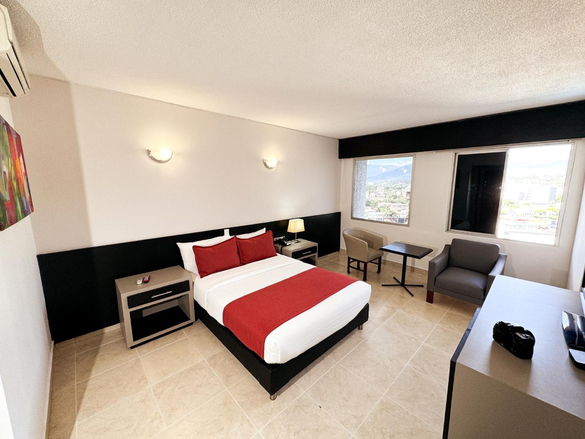 Hotel Tonchala Cúcuta Extérieur photo