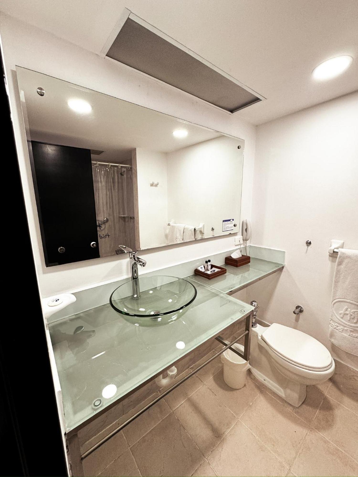 Hotel Tonchala Cúcuta Extérieur photo